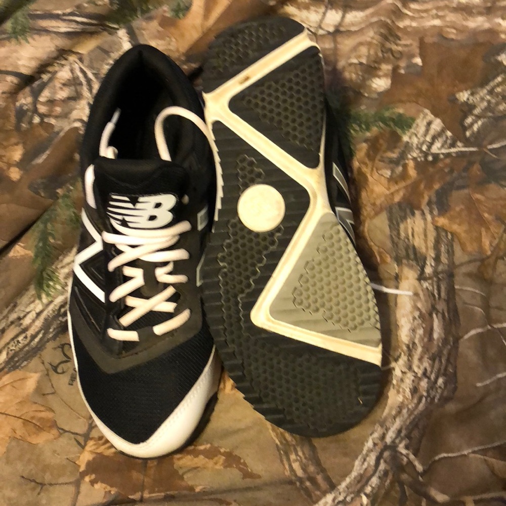 8.0 men’s New Balance Trainer Shoes